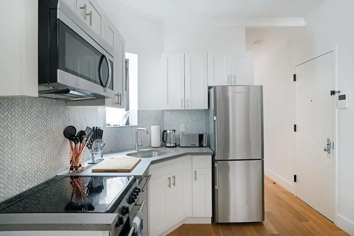 1290-16 New Renovated 2 Bedrooms In Ues New York