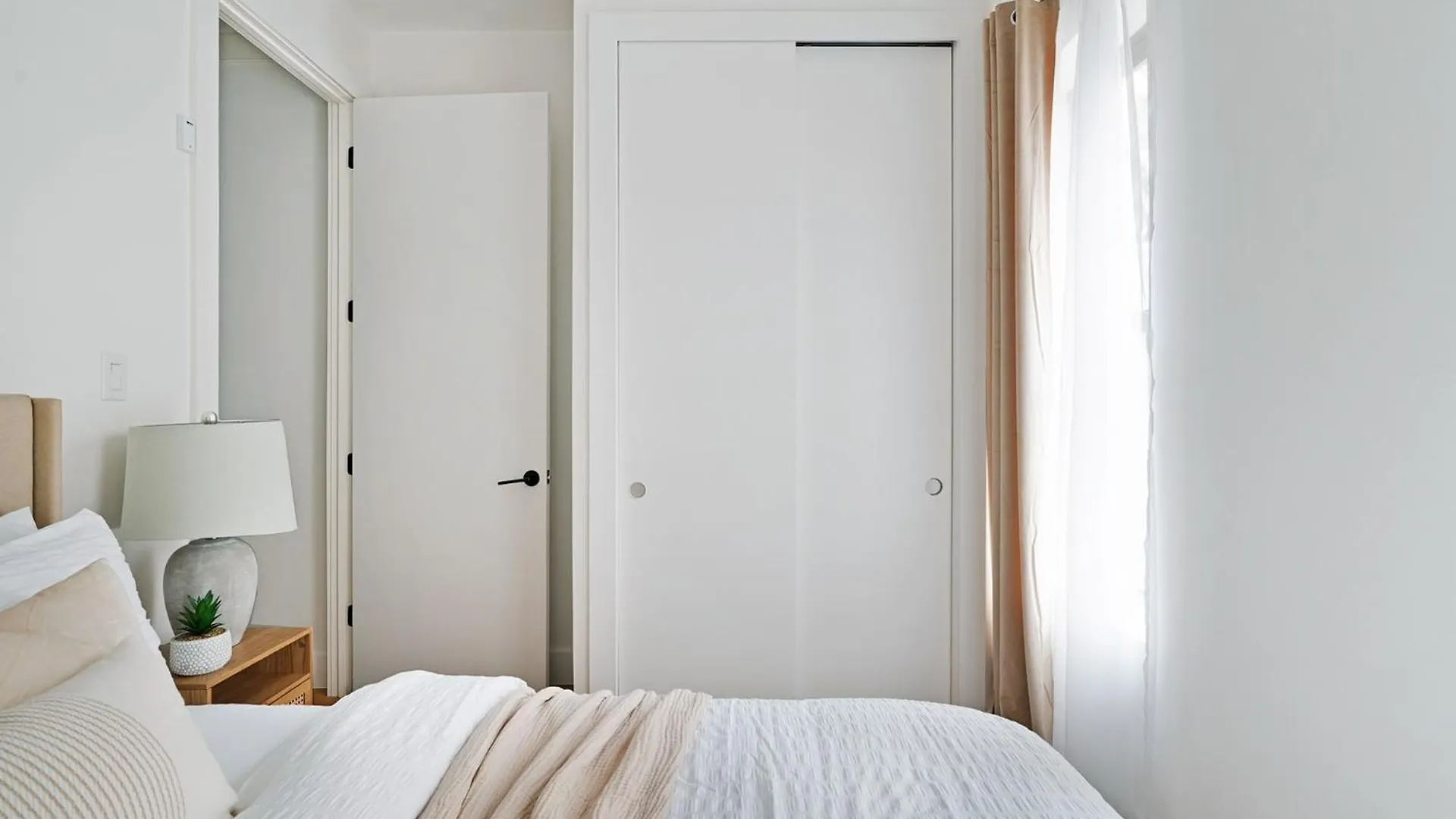 Apartment 1290-16 New Renovated 2 Bedrooms In Ues New York
